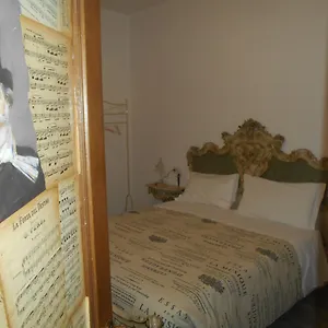 https://la-maison-des-artistes-via-san-giacomo-40.it-lombardy.com